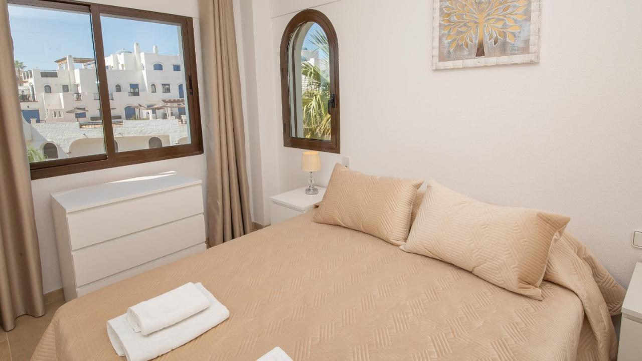 Lovely 2-Bed Apartment In Marina De La Duquesa Castillo de Sabinillas Exterior photo
